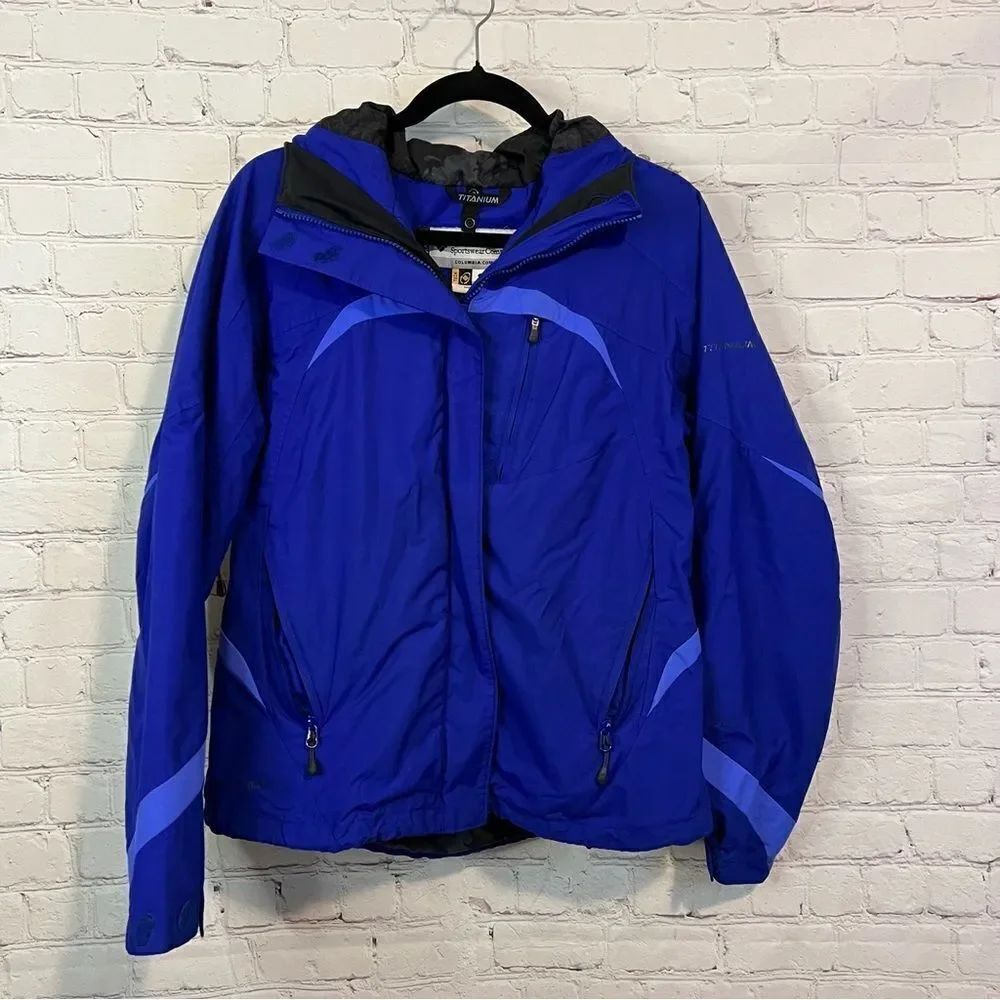 Columbia Titanium Women's Sz medium Jacket Blue